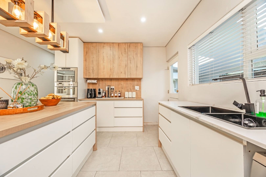 4 Bedroom Property for Sale in Townsend Estate Western Cape